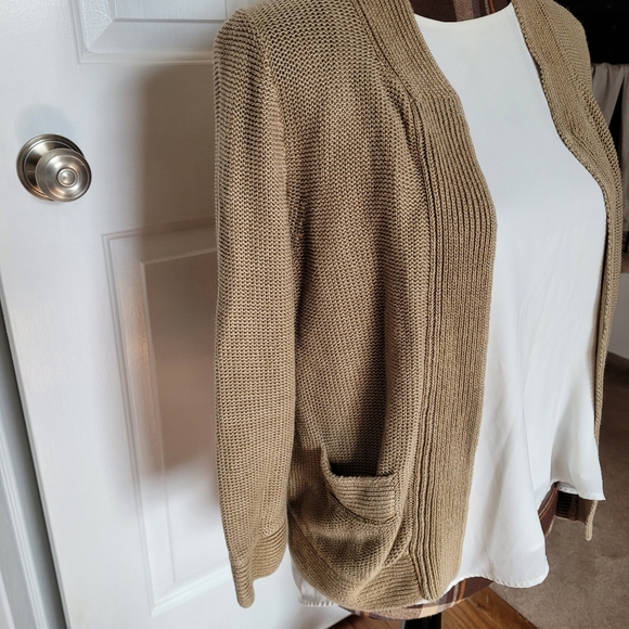 J. CREW Linen Cardigan - Picture 2 of 4